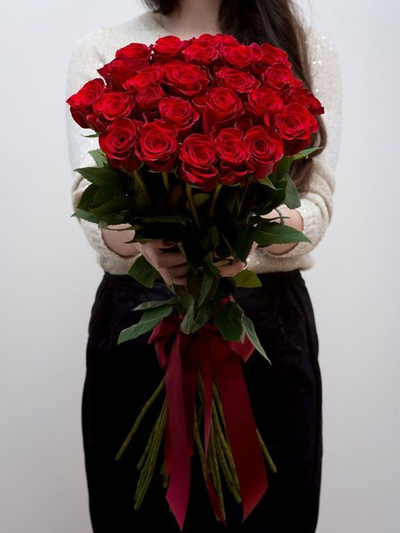 БУКЕТ ИЗ 25 КРАСНЫХ РОЗ