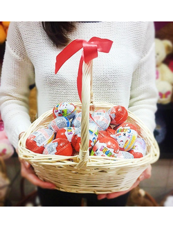 "Корзинка с киндерами"