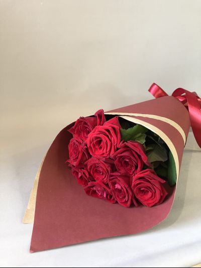 9 роз 50 см