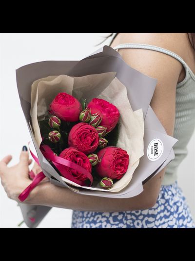 Букет из 5 пионовидных роз