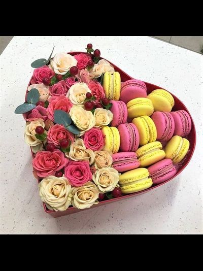 Коробка с макарон "Сердце"