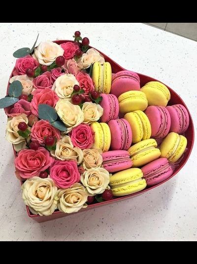 Коробка с макарон "Сердце"