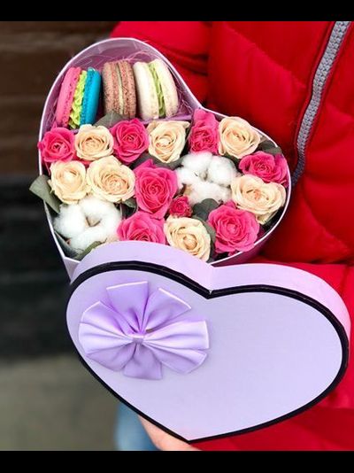 КОРОБОЧКА С МАКАРОНС "PURPLE HEART"