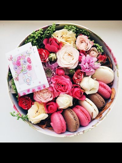 Бокс с макаронс "Шарлиз"